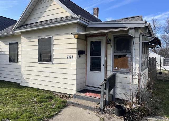 Property at 2121 Roger St, South Bend, IN 46628, 3 beds, 1 bath