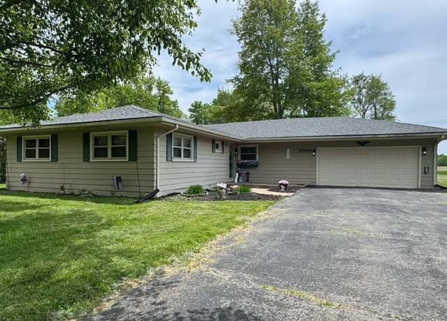 Property at 3709 W Ewing Dr, Muncie, IN 47320, 3 beds, 2 baths