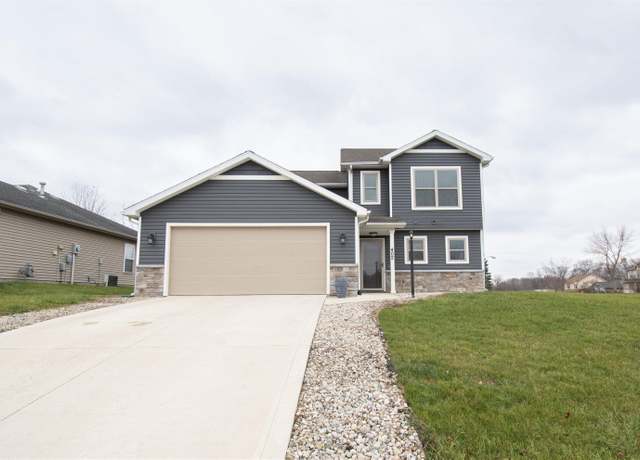 Property at 402 Riverview Dr, Albion, IN 46701, 3 beds, 2.5 baths