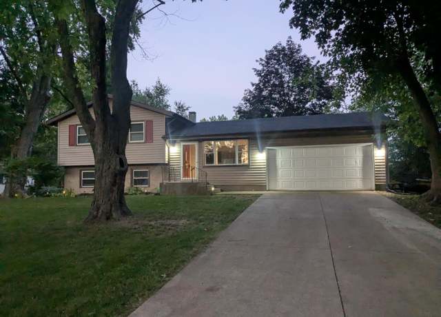 Property at 54570 Bethany Dr, Mishawaka, IN 46545, 3 beds, 2 baths