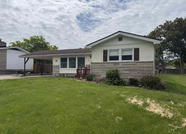Property at 205 Riley Blvd, Bedford, IN 47421, 3 beds, 1 bath