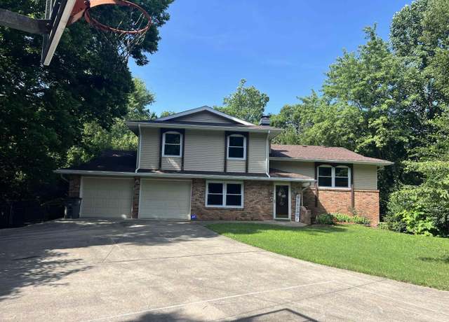 Property at 302 Whitson Dr, Vincennes, IN 47591, 4 beds, 3 baths
