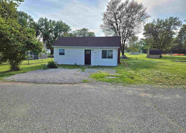 Property at 1823 Rogers St St, Logansport, IN 46947, 3 beds, 1 bath