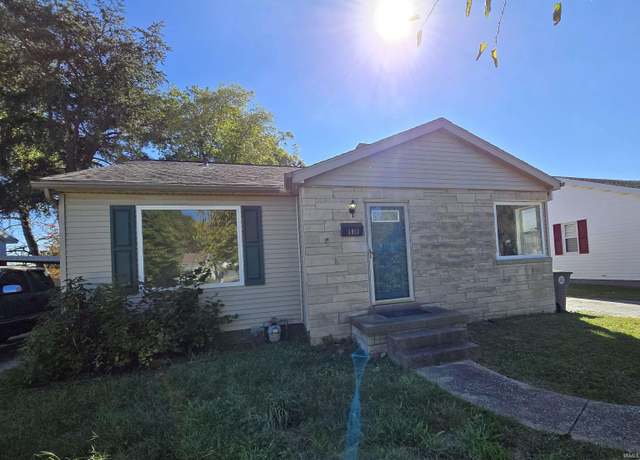 Property at 3013 Monroe Ave, Evansville, IN 47714, 3 beds, 1 bath