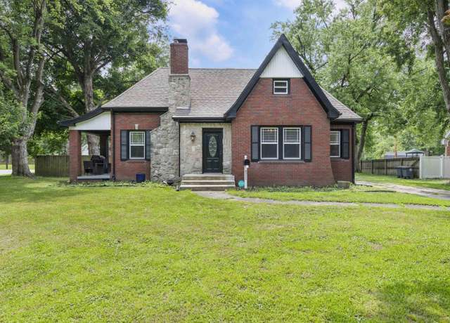 Property at 6511 Washington Ave, Evansville, IN 47715, 4 beds, 2 baths