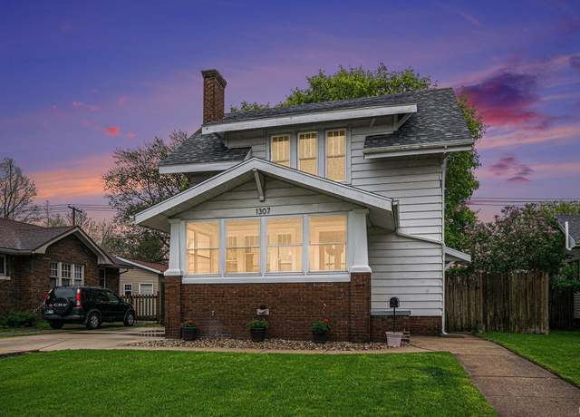 Property at 1307 E Lincolnway, Mishawaka, IN 46544, 3 beds, 1.5 baths