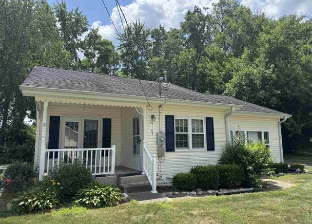 Property at 3105 E Country Club Dr, Rochester, IN 46975, 2 beds, 1 bath