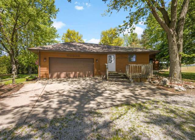 Property at 4051 S 700 E, Walkerton, IN 46574, 5 beds, 2 baths