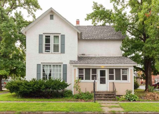 Property at 125 E Johnson St, Wolcott, IN 47995, 3 beds, 2 baths