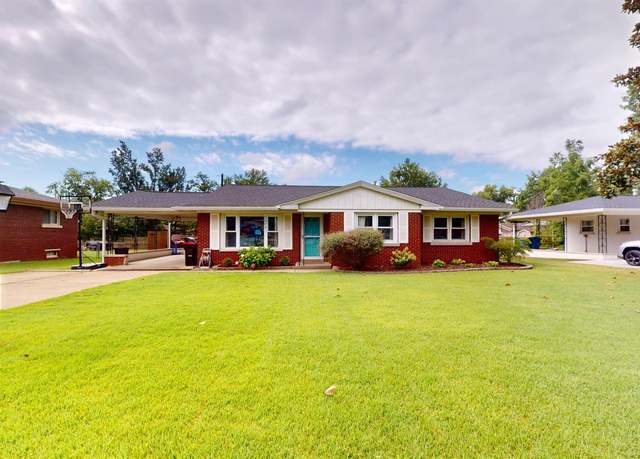 Property at 2909 Bergdolt Rd, Evansville, IN 47711, 3 beds, 2 baths