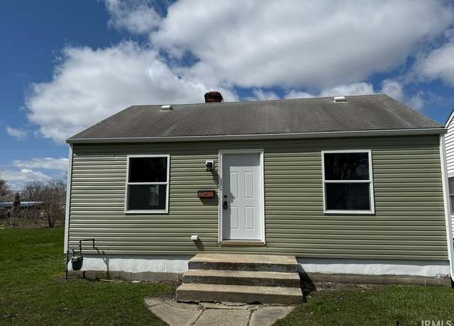 Property at 415 S Kenmore St, South Bend, IN 46619, 2 beds, 1 bath