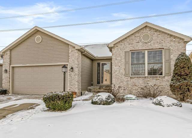 Property at 25222 Brynnwood Dr, Elkhart, IN 46514, 4 beds, 3 baths