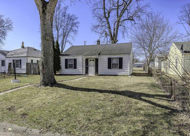 Property at 2213 S Vine St, Muncie, IN 47302, 2 beds, 1 bath