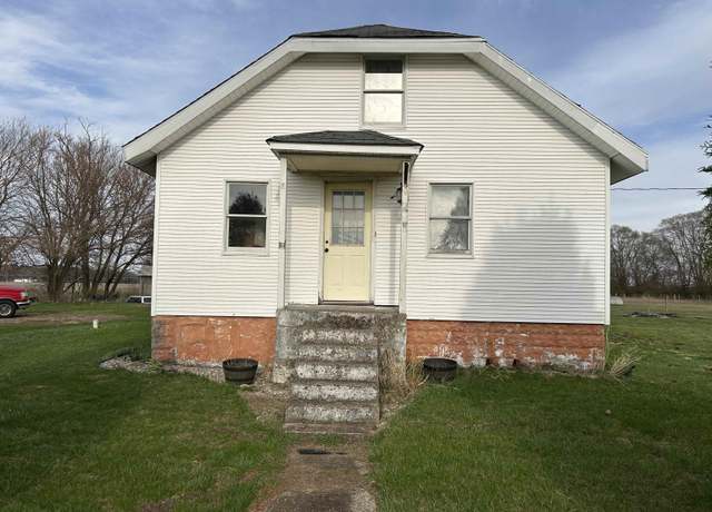 Property at 4740 N 500e Rd, Hamlet, IN 46532, 3 beds, 1 bath