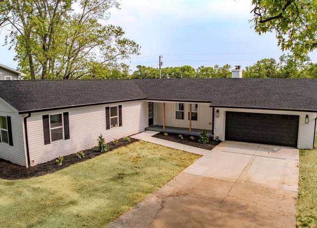 Property at 2135 Old Oak Dr, West Lafayette, IN 47906, 3 beds, 2.5 baths