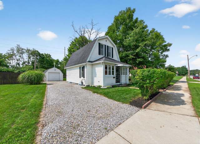 Property at 423 Fairmount Ave, Mishawaka, IN 46545, 2 beds, 1 bath