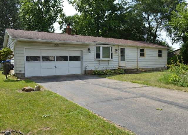 Property at 1827 Nye St, Warsaw, IN 46580, 3 beds, 1 bath