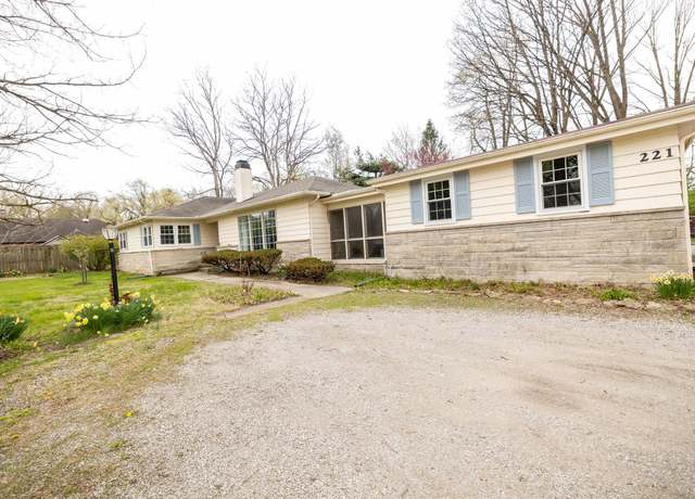 Property at 221 W Roselawn Dr, Logansport, IN 46947, 3 beds, 1.5 baths