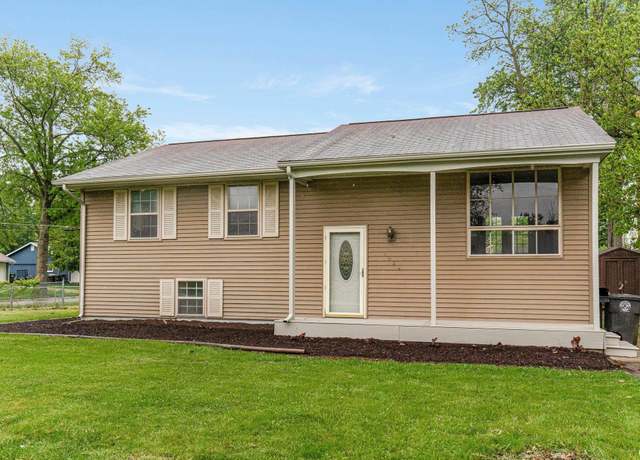 Property at 1024 Tulip Tree Rd, Fort Wayne, IN 46825, 3 beds, 1 bath