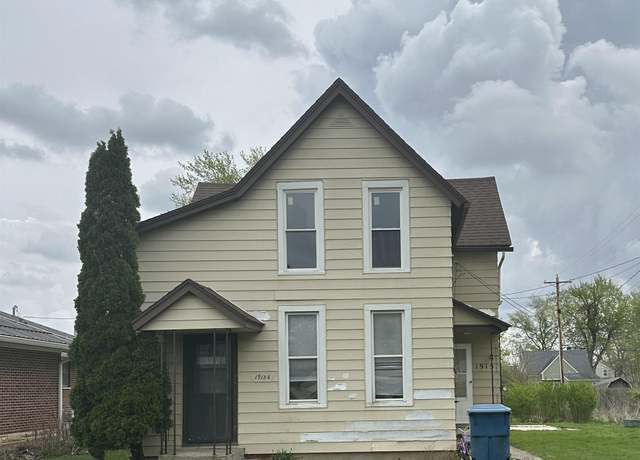 Property at 1915 Sunnymede Dr, Fort Wayne, IN 46803, 4 beds, 2 baths