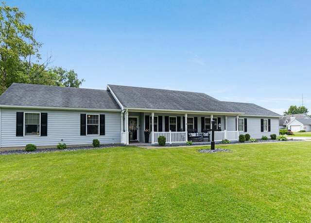 Property at 9026 Wallen Ln, Fort Wayne, IN 46825, 3 beds, 2.5 baths