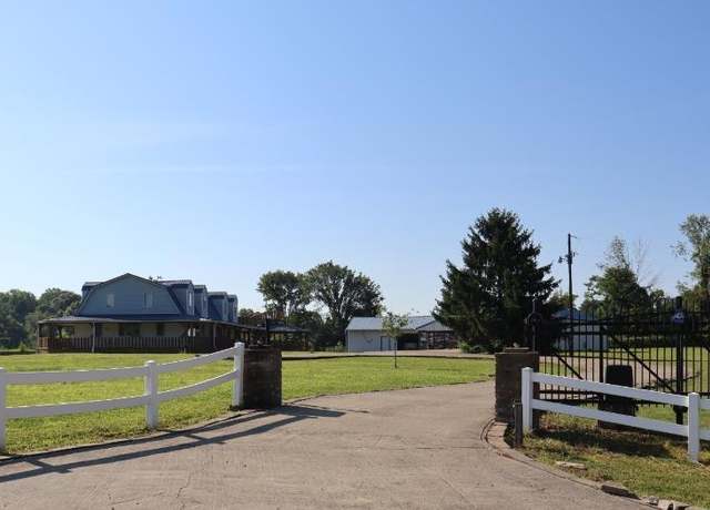 Property at 11032 Fiscus Cemetery Rd, Coal City, IN 47427, 3 beds, 2 baths