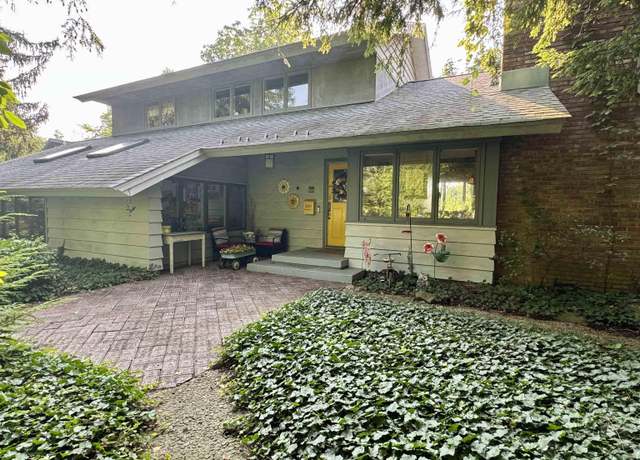 Property at 459 E Hill St, Wabash, IN 46992, 3 beds, 1.5 baths