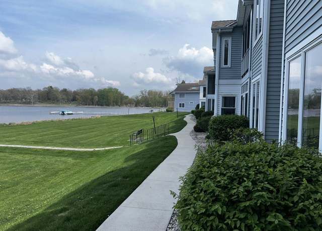 Property at 800 E Arthur St Unit F-2, Warsaw, IN 46580, 2 beds, 2 baths