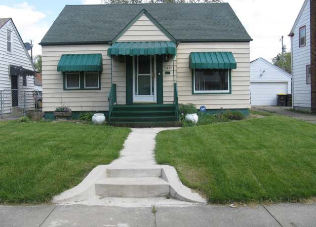 Property at 3615 Reed St, Fort Wayne, IN 46806, 3 beds, 2 baths