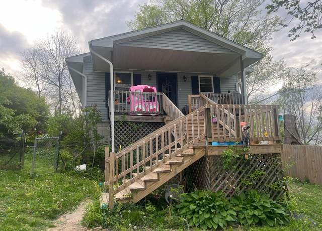 Property at 605 NE 3rd St, Paoli, IN 47454, 3 beds, 1 bath