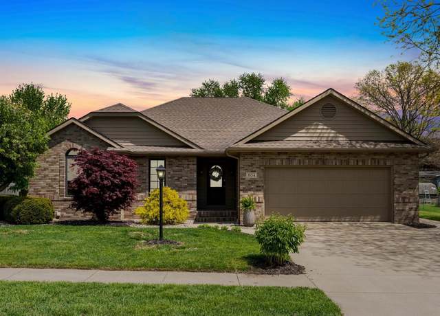 Property at 804 Pine Run Dr, Angola, IN 46703, 3 beds, 2.5 baths