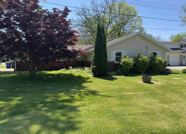 Property at 101 S Hawthorne Rd, Muncie, IN 47304, 3 beds, 1.5 baths