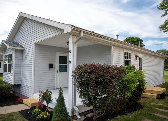 Property at 916 E Dixon St, Kokomo, IN 46901, 3 beds, 1 bath