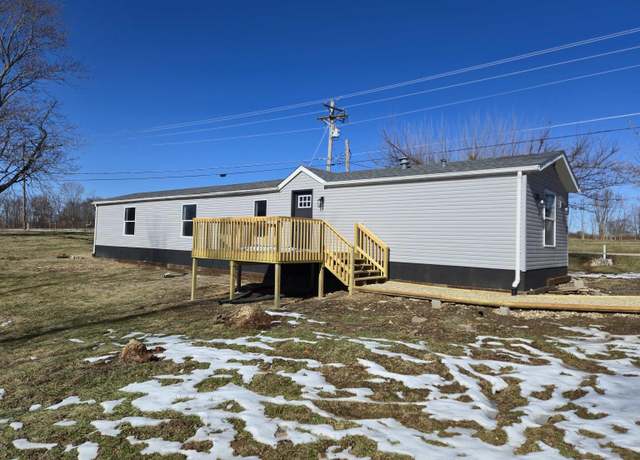 Property at 7527 W Eller Rd, Bloomington, IN 47403, 3 beds, 2 baths