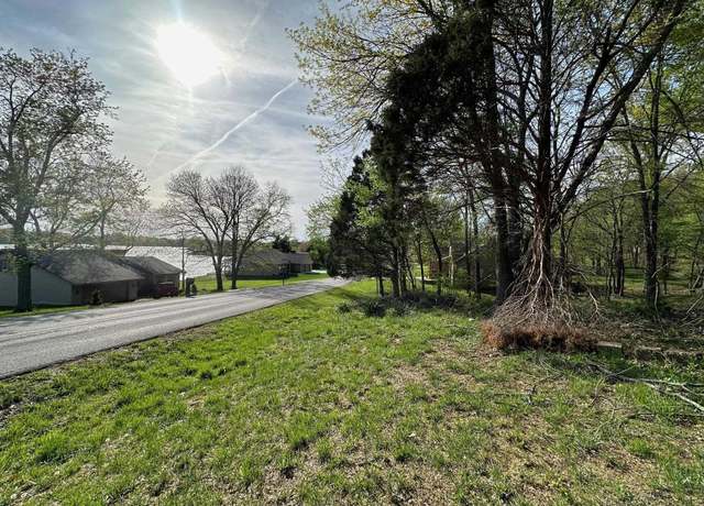 Property at 318 Balthazar Dr, Santa Claus, IN 47579