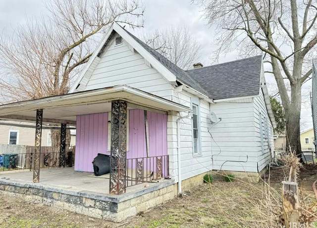 Property at 2022 S Jefferson St, Muncie, IN 47302, 3 beds, 1 bath