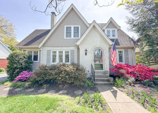 Property at 2319 E Mulberry St, Evansville, IN 47714, 2 beds, 2.5 baths