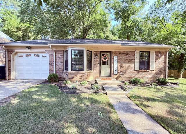 Property at 224 Strawberry Hill Rd, Evansville, IN 47711, 3 beds, 1.5 baths