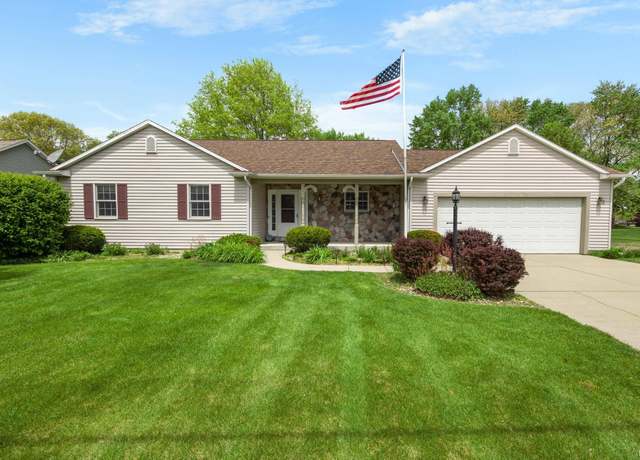 Property at 29057 Hemlock Ct, Elkhart, IN 46517, 3 beds, 3 baths
