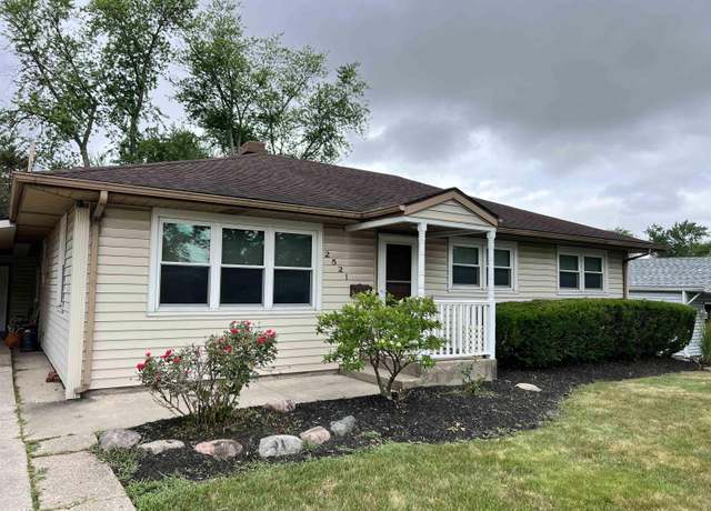 Property at 2521 Stanford Ave, Fort Wayne, IN 46808, 3 beds, 1 bath