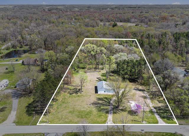 Property at 8880 N 1150 Rd E, Walkerton, IN 46574