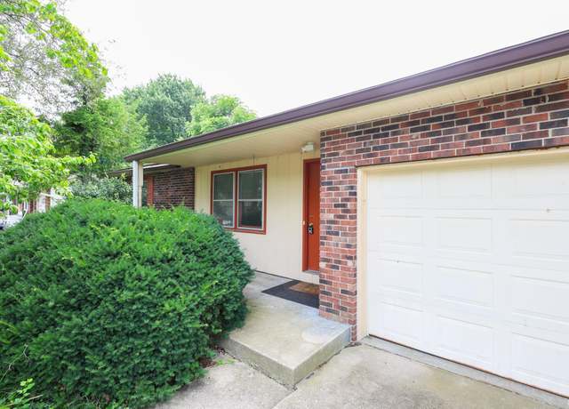 Property at 4611 W Middle Ct, Bloomington, IN 47403, 3 beds, 1 bath