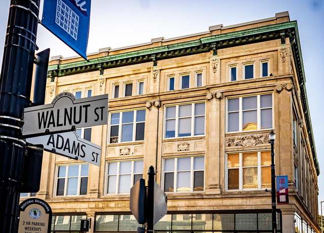 Property at 301 S Walnut St #304, Muncie, IN 47305, 1 bed, 2 baths