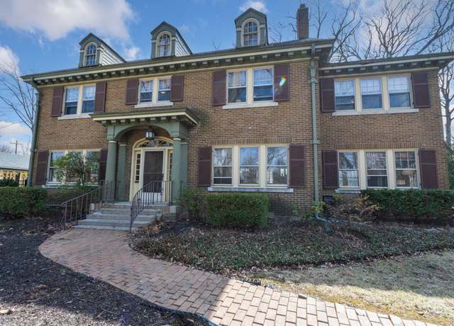 Property at 1221 W Rudisill Blvd, Fort Wayne, IN 46807, 5 beds, 3.5 baths