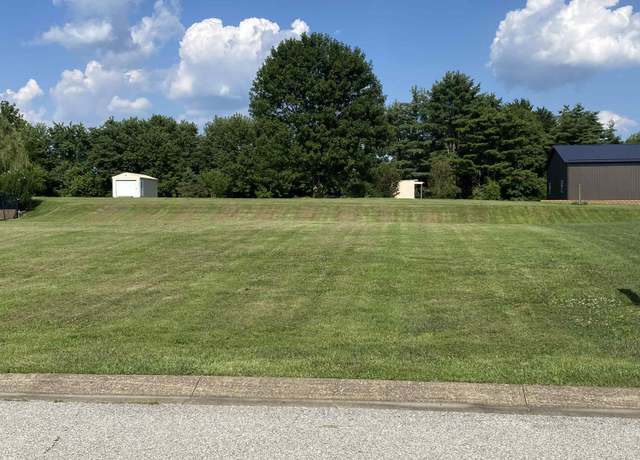 Property at 8007 Pelican Pointe Dr, Evansville, IN 47725