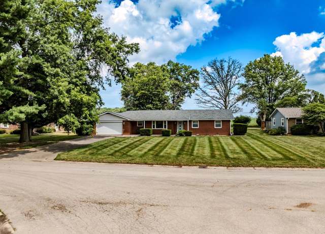 Property at 2906 E Kendall Ln, Muncie, IN 47303, 3 beds, 2 baths