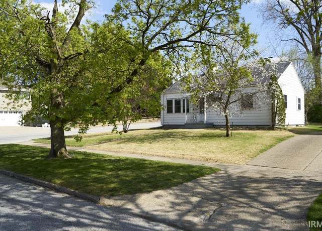 Property at 2125 Linden St, Mishawaka, IN 46544, 3 beds, 1 bath
