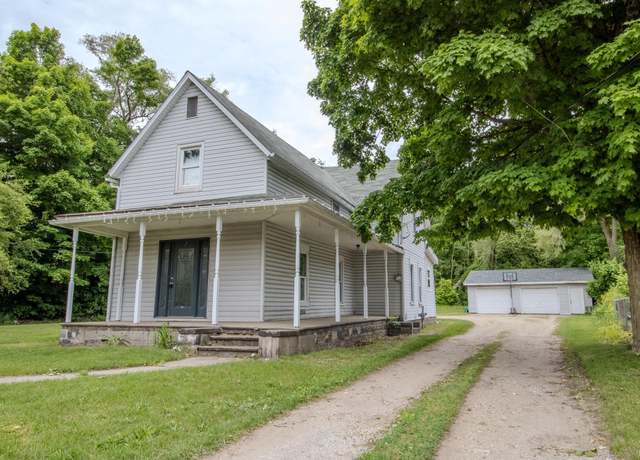 Property at 1113 Harrison St, Walkerton, IN 46574, 3 beds, 2 baths