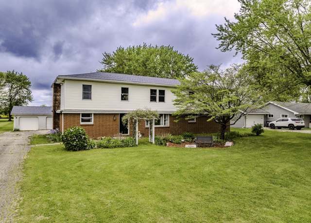 Property at 11009 S County Road 300 W, Muncie, IN 47302, 5 beds, 2 baths