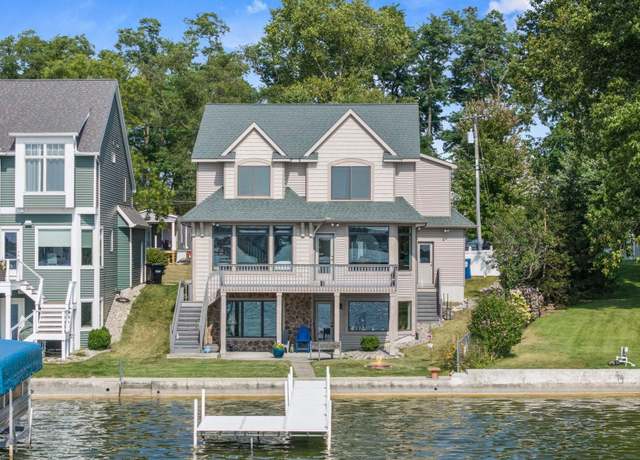 Property at 2245 W Orland Rd, Angola, IN 46703, 4 beds, 3 baths